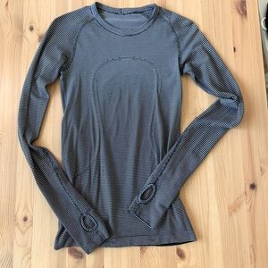 Lululemon Black & White Swiftly Tech Long Sleeve Shirt - Size 2